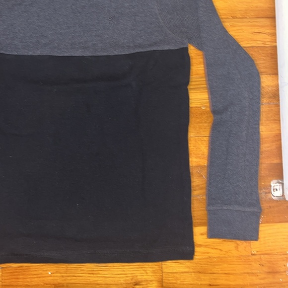 Akademiks Men's Black/Grey Long Sleeve Shirt - Picture 3 of 9